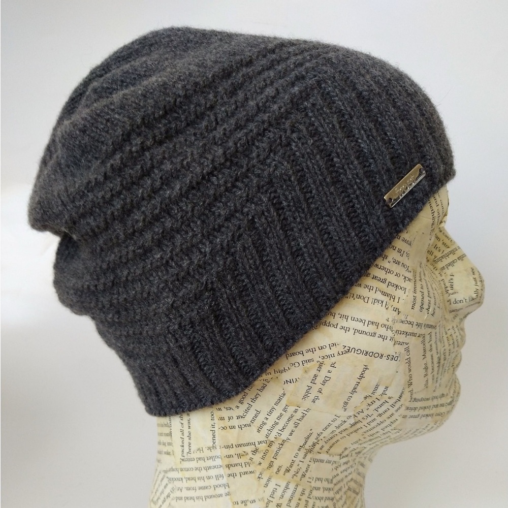 Cashmere slouch cap